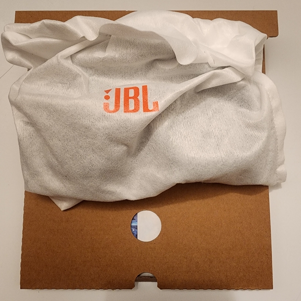 JBL Tune 520BT - Wireless On-Ear Bluetooth Headphones - NEW/OPENED PACKAGE - Picture 7 of 11